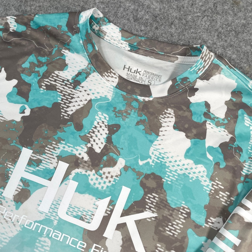 Huk Mens Performance Fishing Shirt Small White Teal Camo Long Sleeve Mesh Logo